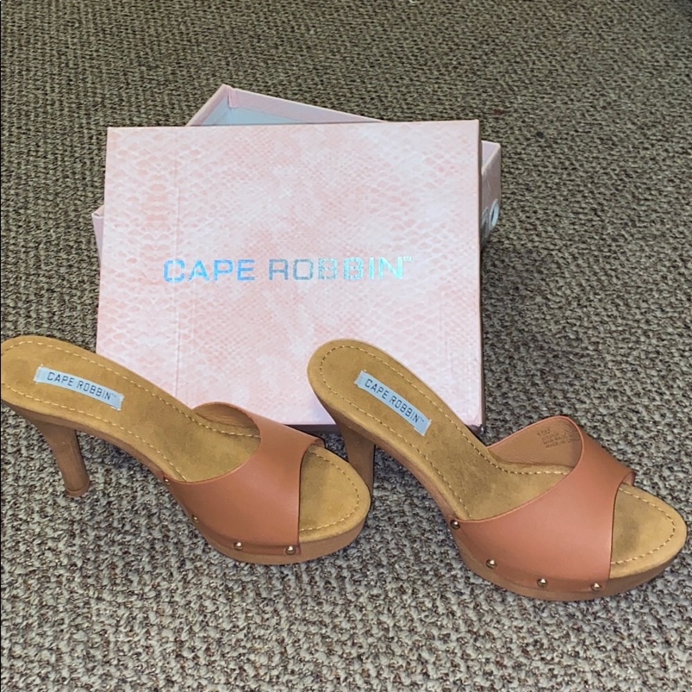 Cape Robbin heels